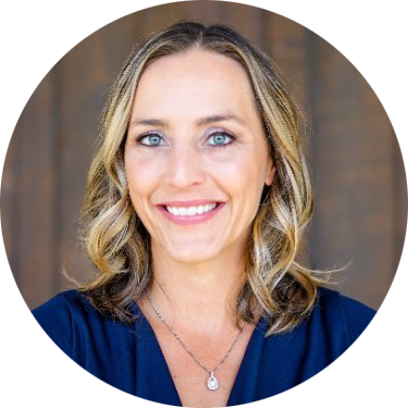 PaulineDelangeMartinez-Headshot-WEB